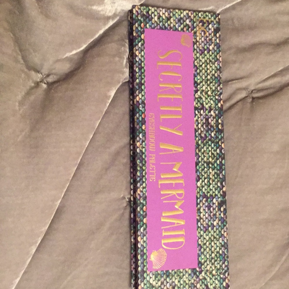 Secretly a mermaid pallet